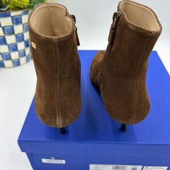 Women’s Stuart Weitzman suede ankle boots size 9.5 made in Spain - Picture 4 of 10